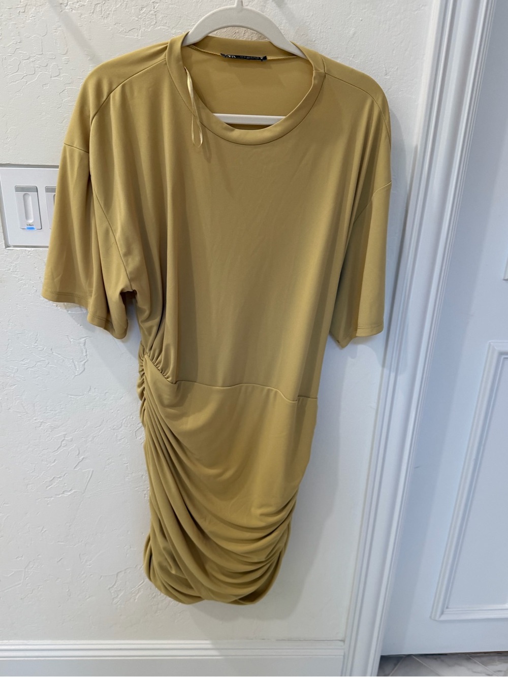 Zara Ruched Short-Sleeve Dress